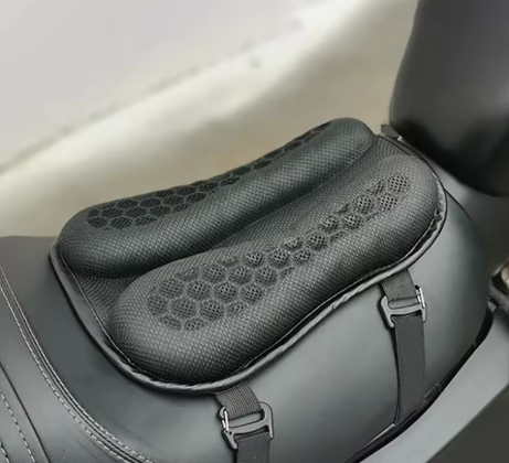 Premium Motosiklet Koltuk Minderi – 3D Hava Yastıklı, Darbe Emici Jel Ped